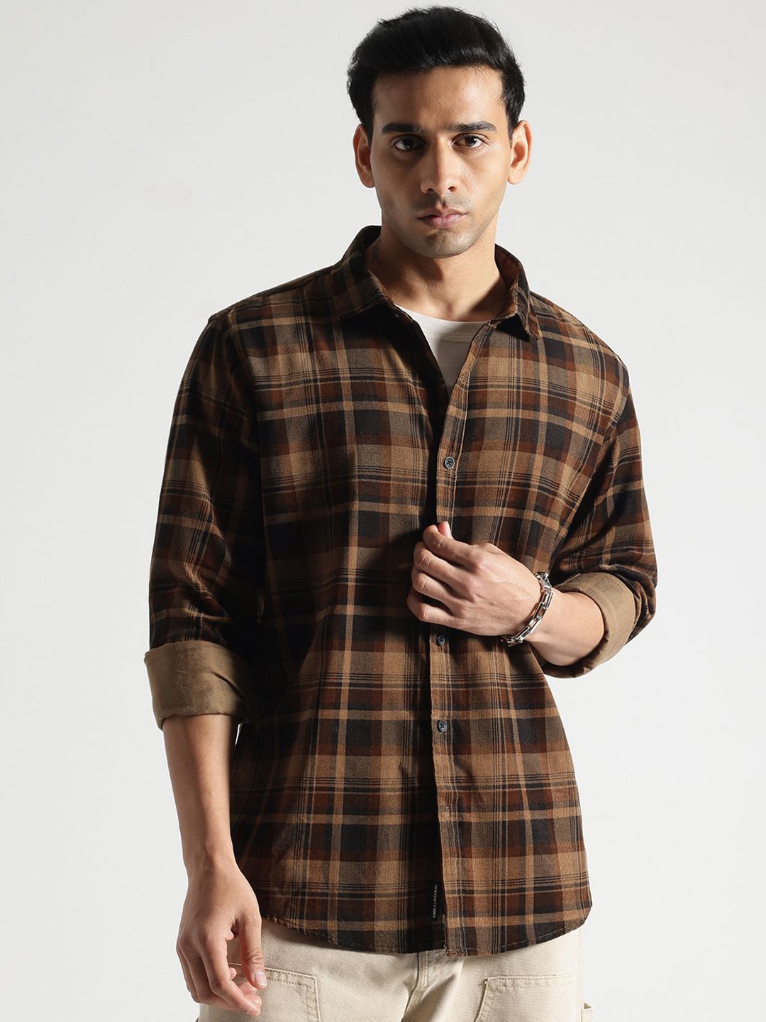 

Code 61 Men Standard Slim Fit Buffalo Checks Opaque Checked Casual Shirt, Khaki