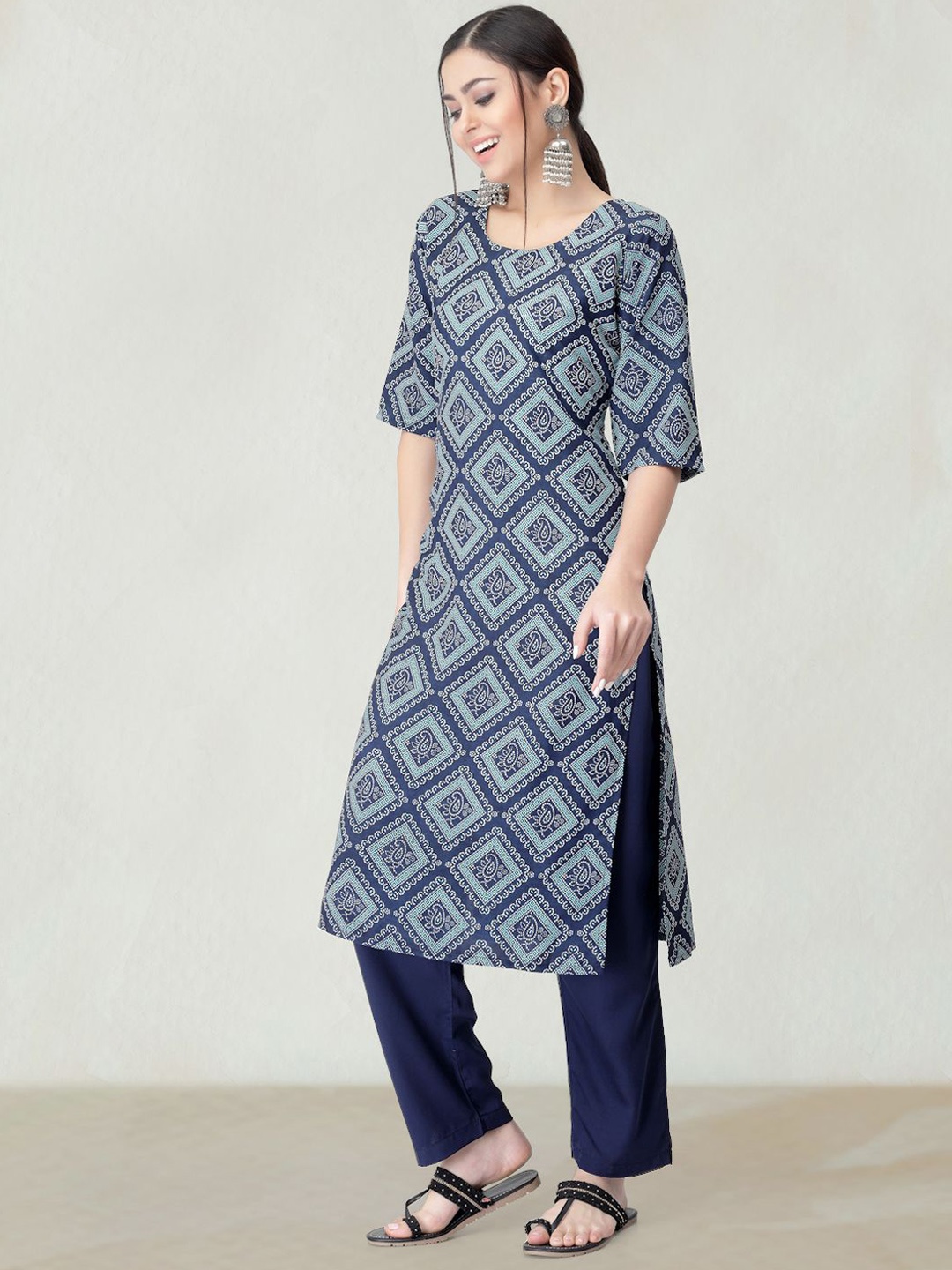 

Moda Rapido Ethnic Motifs Printed Round Neck Straight Kurta, Blue