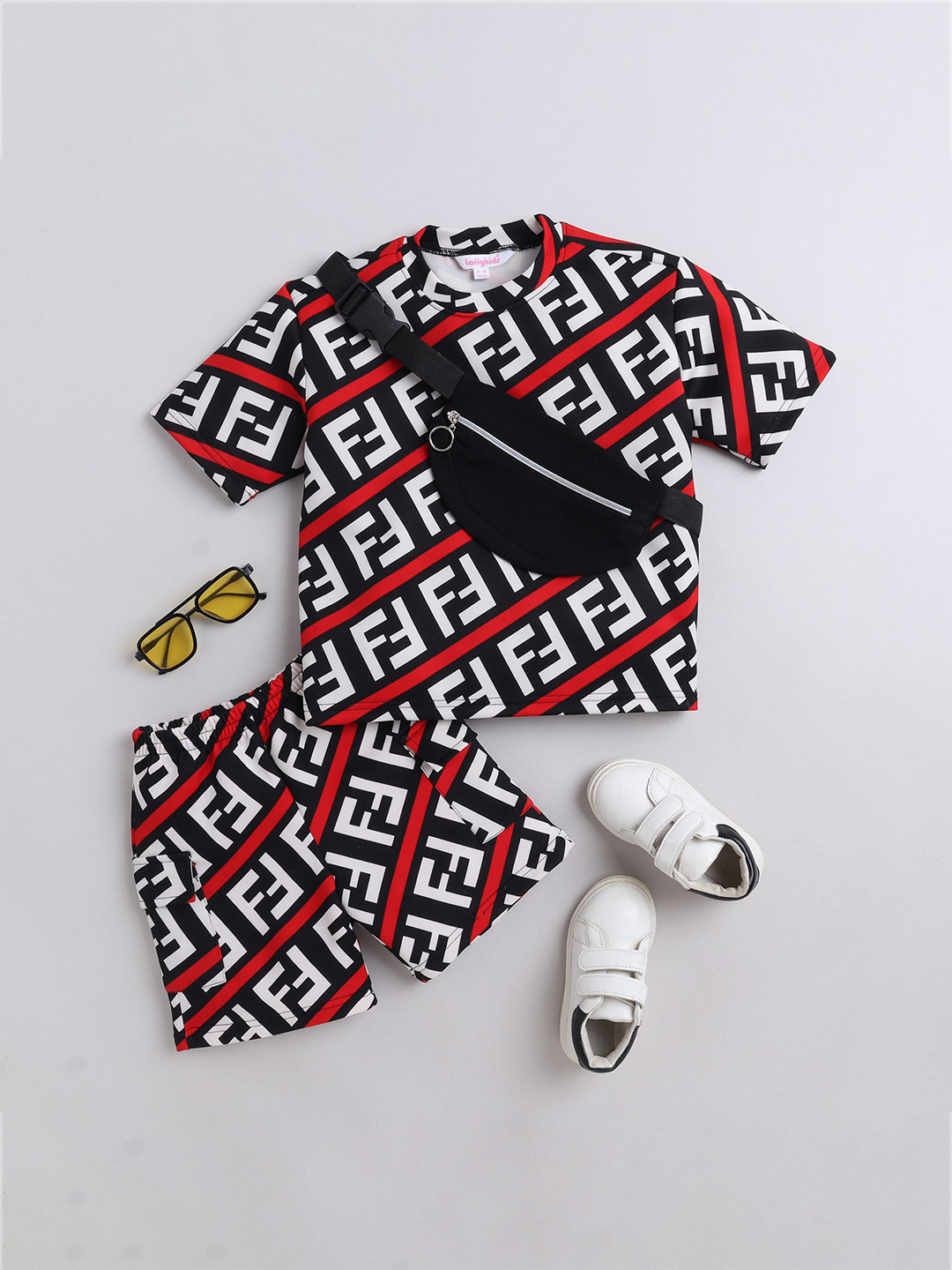 

taffykids Boys Printed Round Neck T-Shirt With Shorts, Red