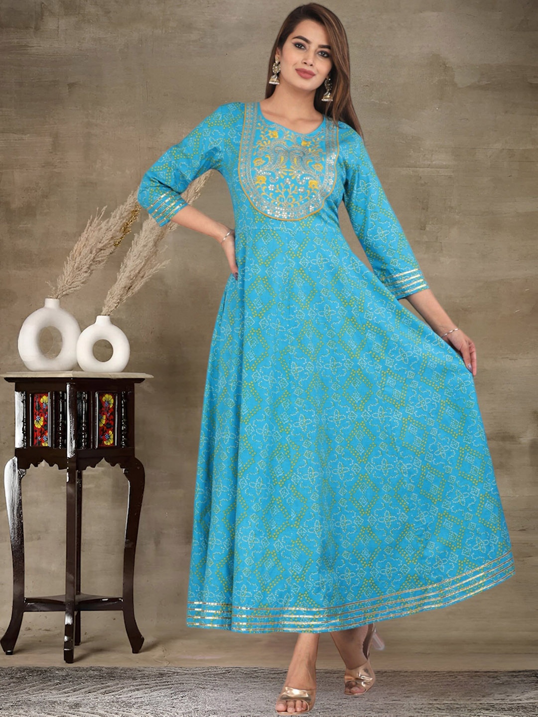 

Wawlooks Bandhani Printed Gotta Patti Round Neck Anarkali Kurta, Blue