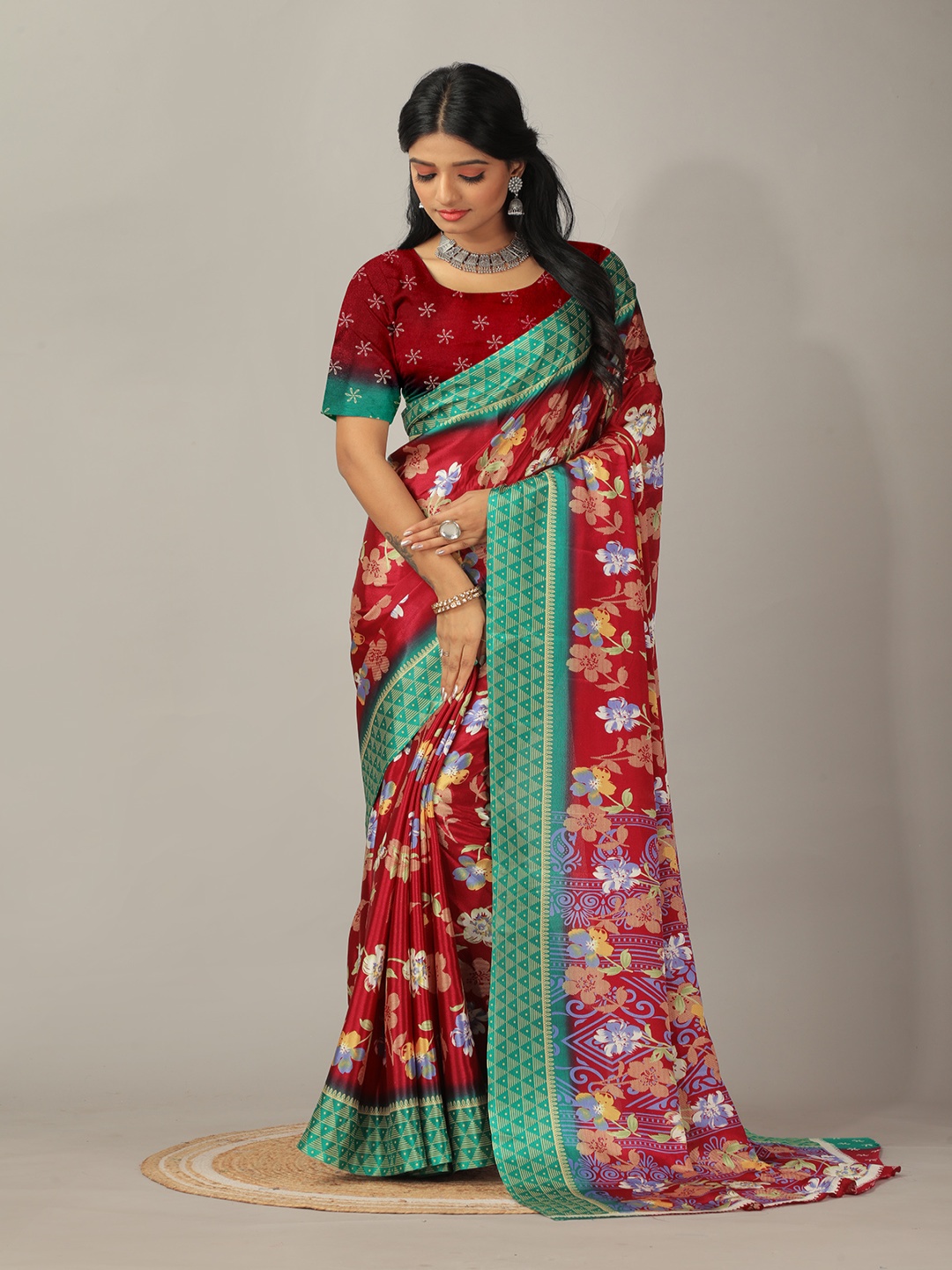 

A.V.M. SILK MILLS Floral Printed Pure Crepe Saree, Maroon