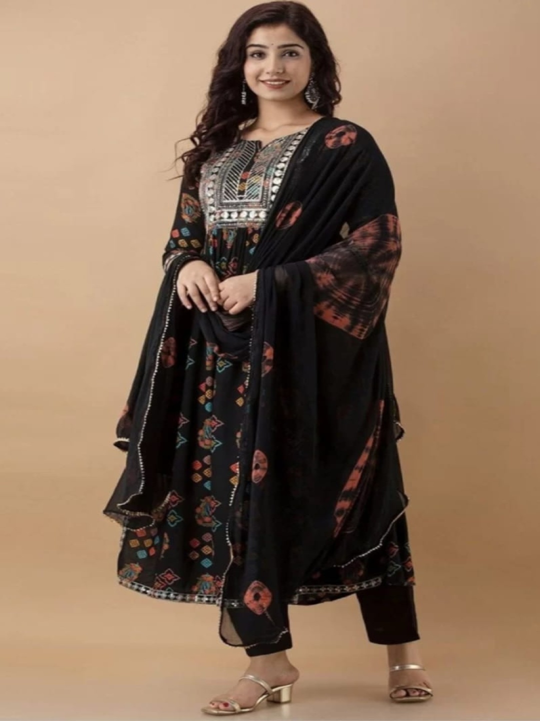 

PIDER Ethnic Motifs Printed Notch Neck Sequinned A-Line Kurta With Trouser And Dupatta, Black