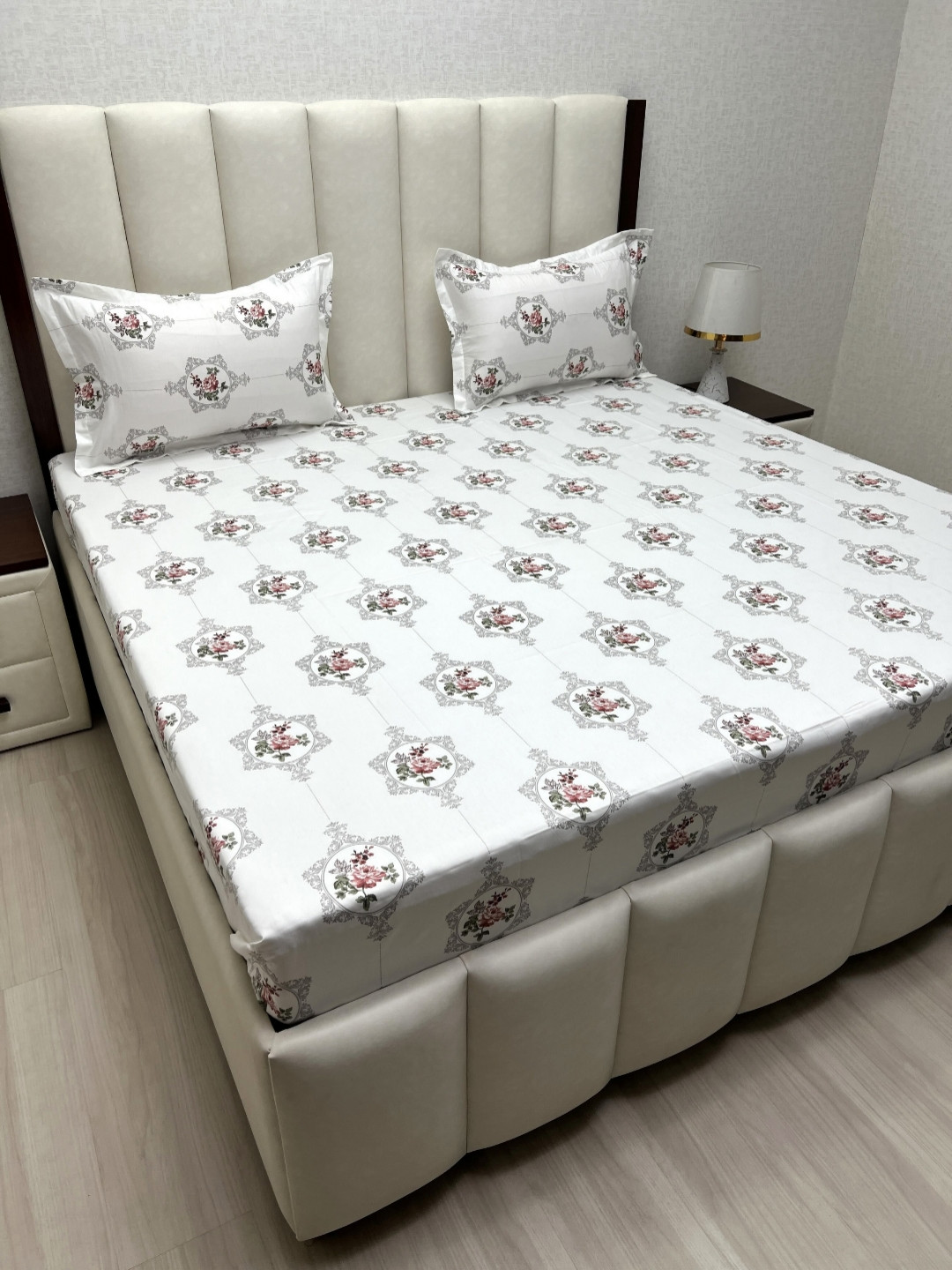 

Pure Decor Royal Passion White & Grey Floral Printed 260 TC Queen Bedsheet 2.28m x 2.54 m