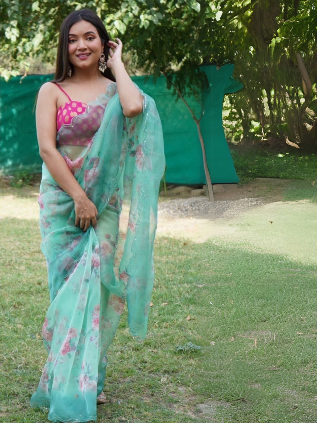 

ODETTE Floral Sequinned Organza Saree, Green