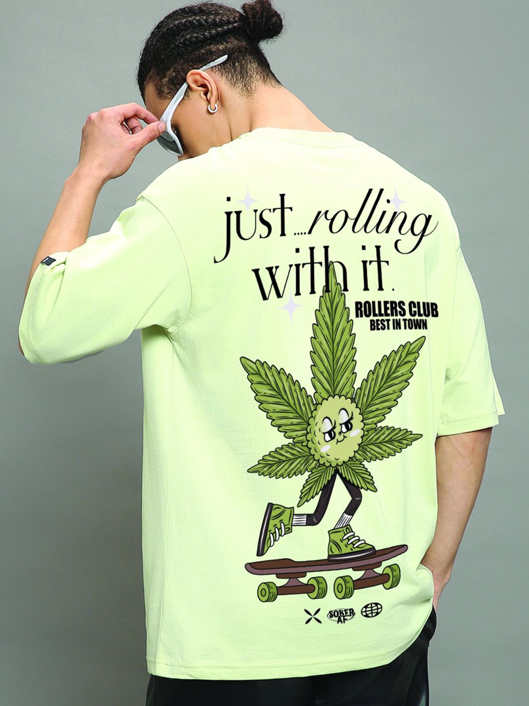

Bewakoof Men Fog Graphic Printed Round Neck Cotton Oversized T-shirt, Green