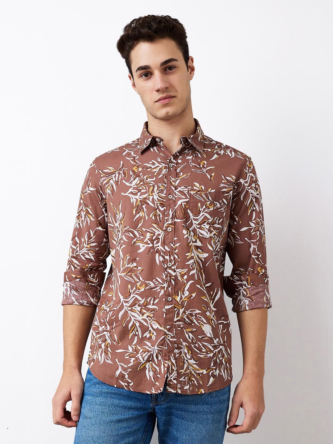 

SPYKAR Men Slim Fit Spread Collar Floral Printed Cotton Casual Shirt, Brown