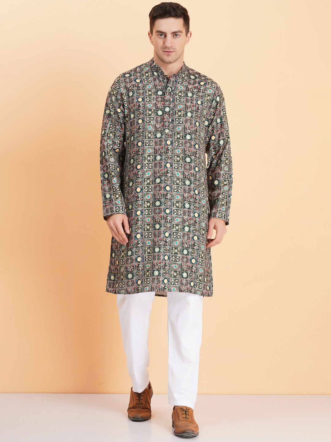 

SG LEMAN Men Floral Printed Regular Kurta with Pyjamas, Green