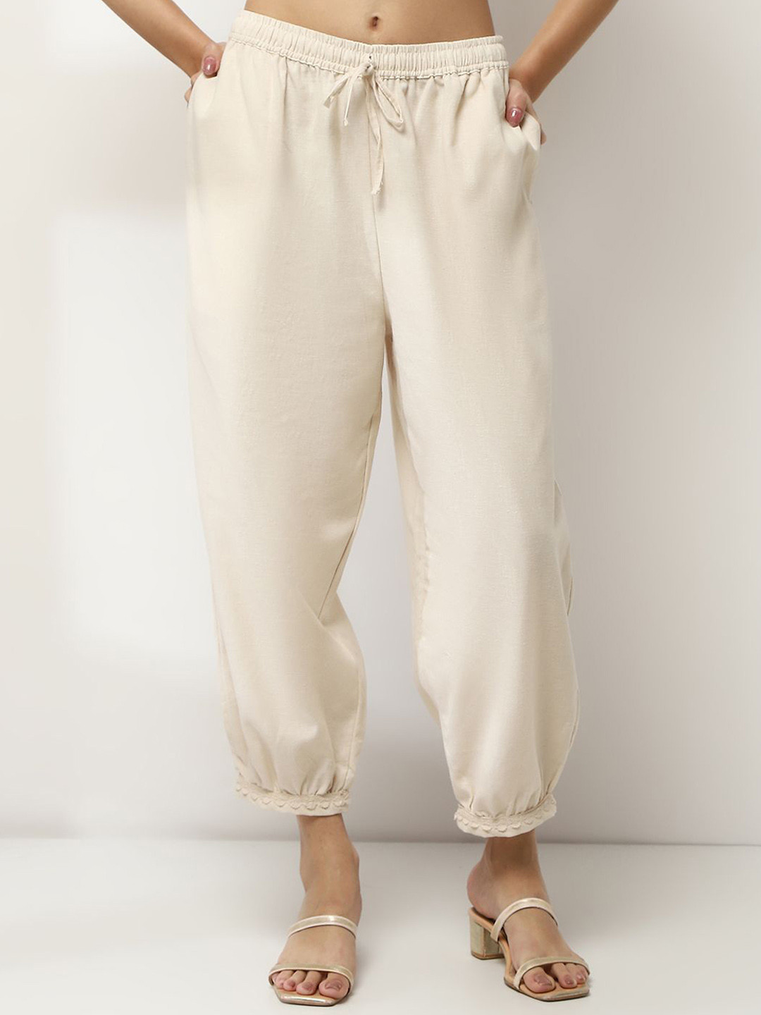 

Rangriti Women Cotton Comfort Low-Rise Joggers Trousers, White