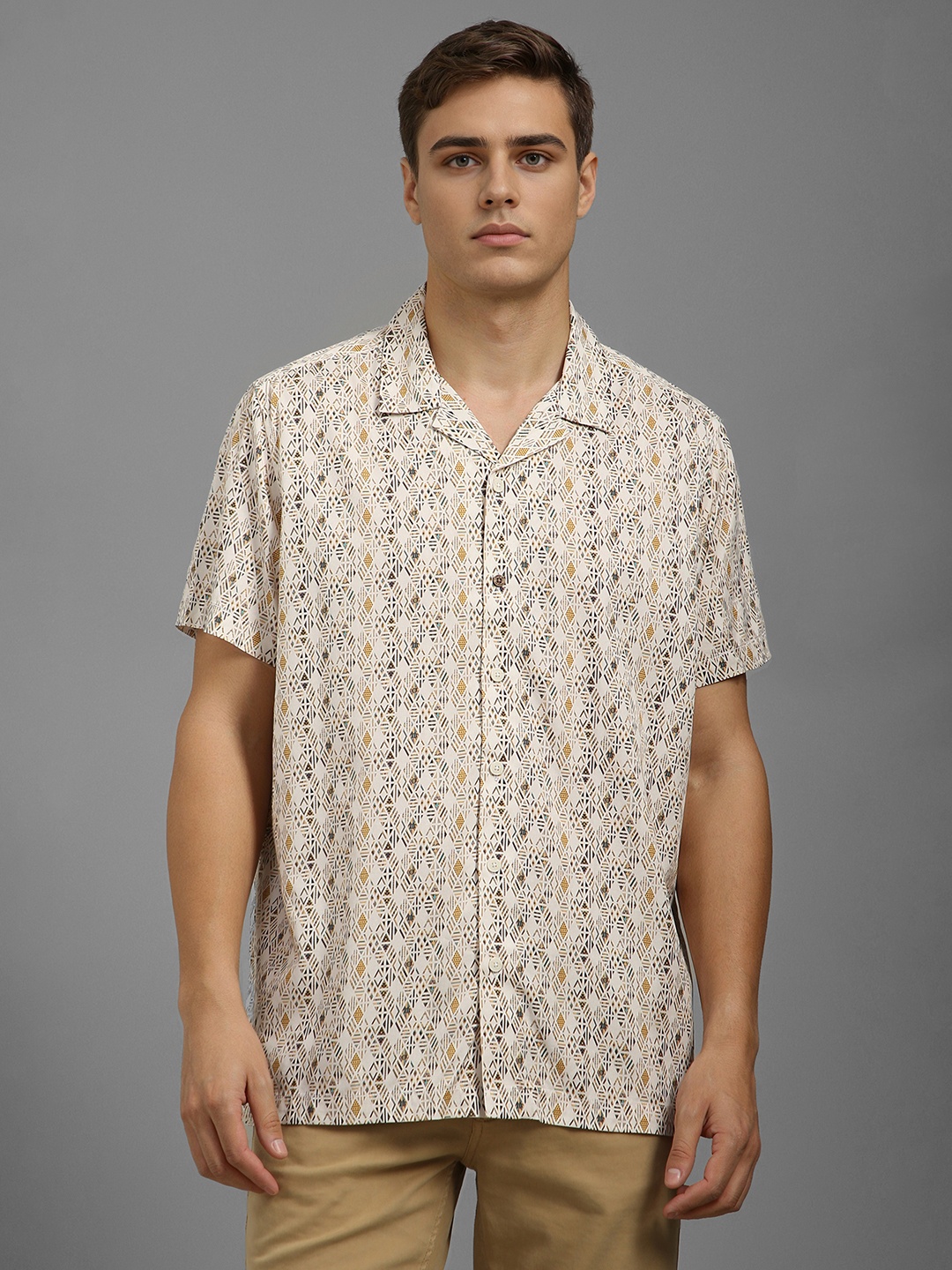 

Louis Philippe Jeans Men Cuban Collar Geometric Printed Casual Shirt, Beige