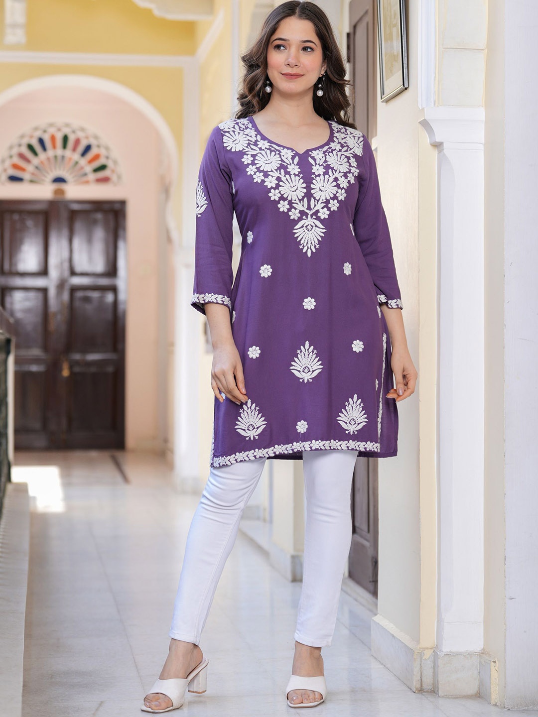 

Sitaram Designer Women Floral Embroidered Thread Work Kurta, Purple