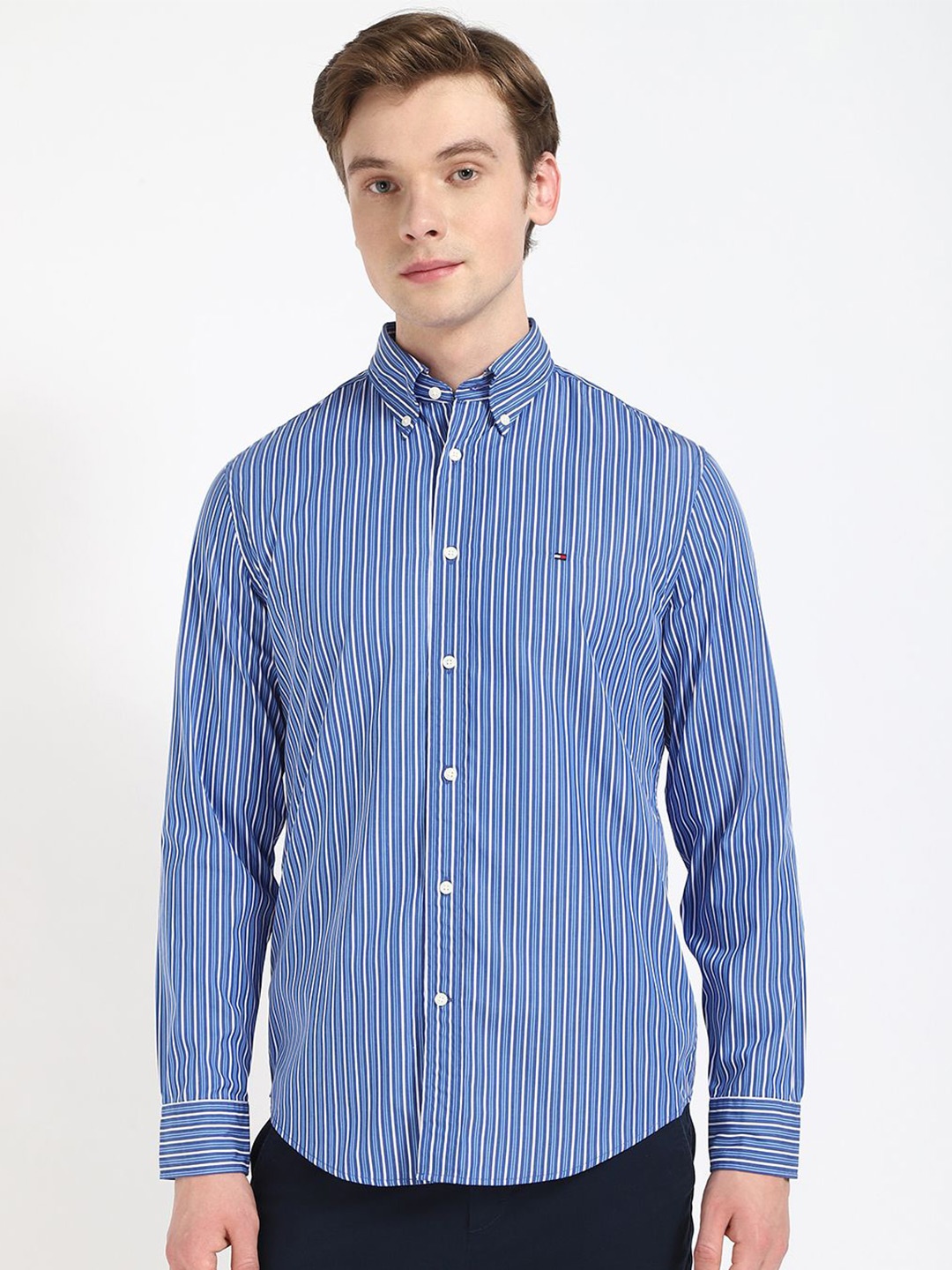 

Tommy Hilfiger Men Opaque Striped Casual Shirt, Blue