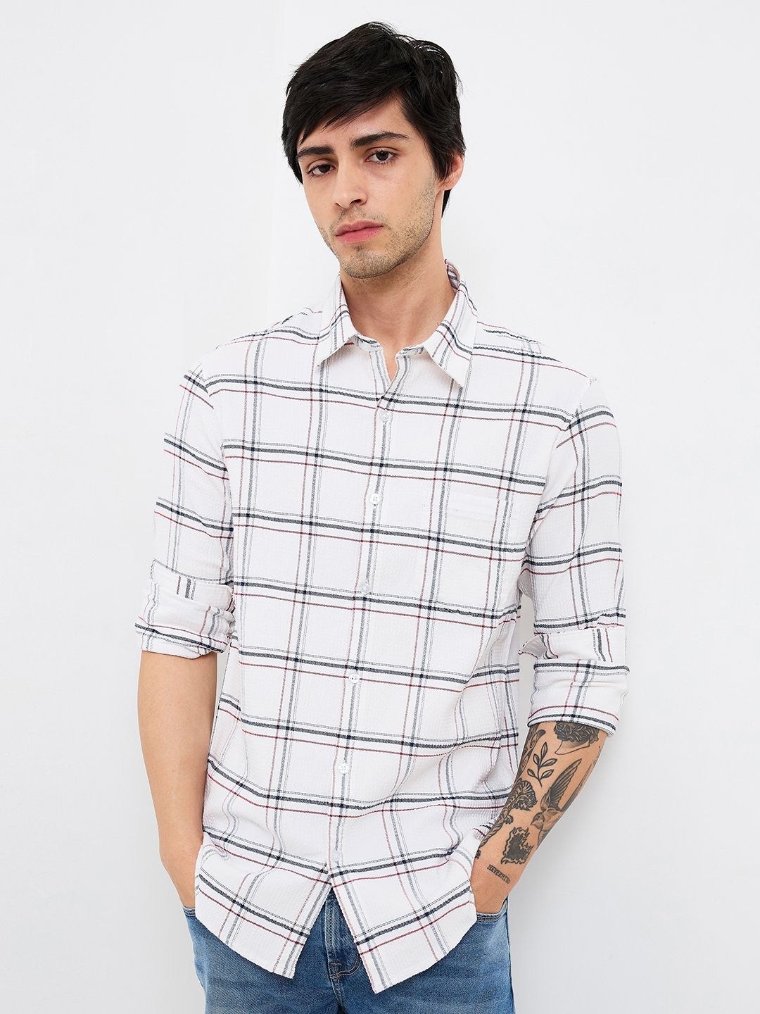 

SPYKAR Men Slim Fit Spread Collar Windowpane Checked Cotton Casual Shirt, White