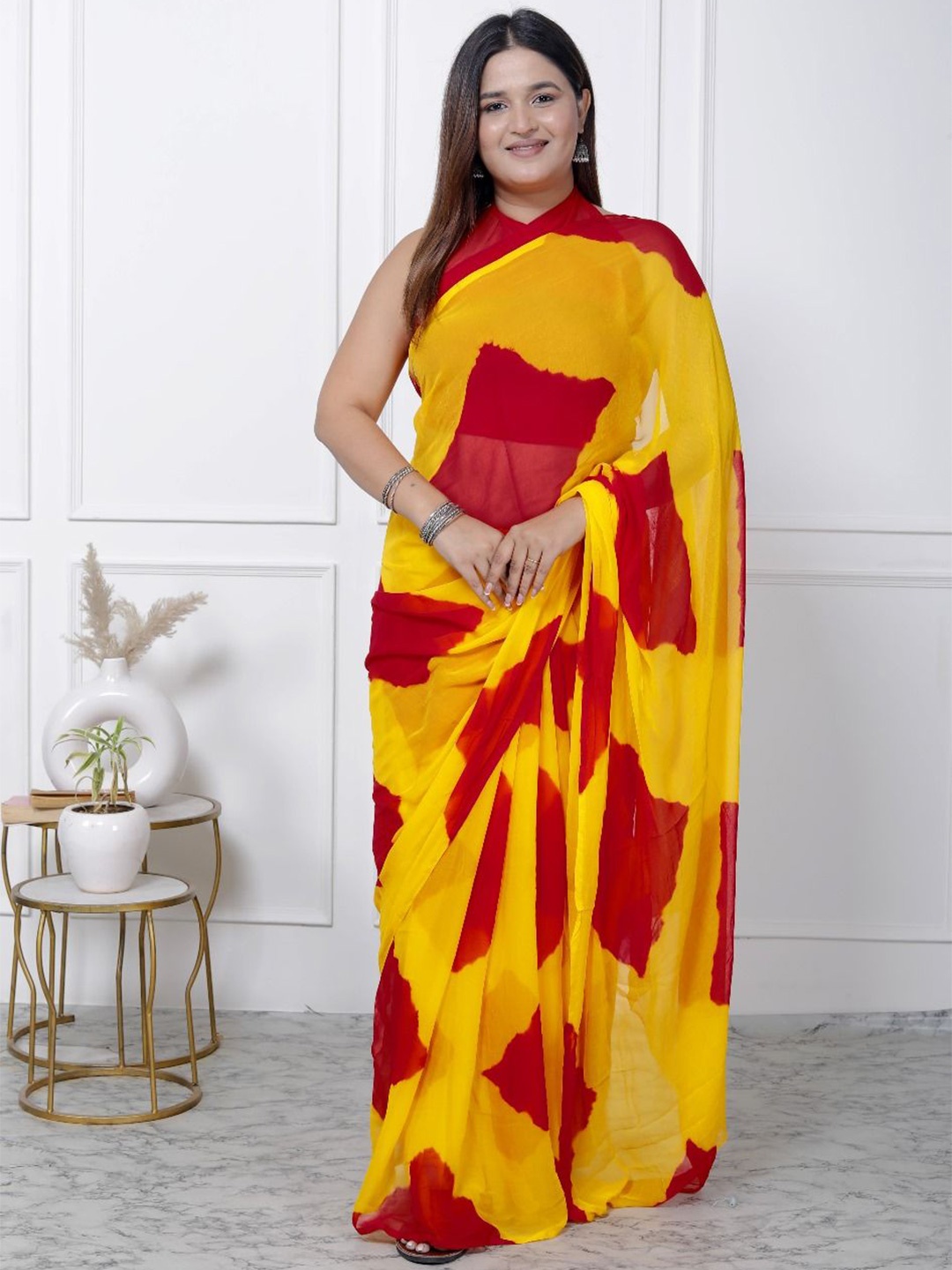 

neelkanth enterprises Pure Chiffon Block Print Saree, Yellow