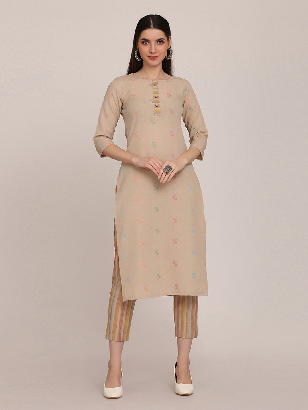 

Fourleaf Women Regular Thread Work Kurta with Trousers, Beige