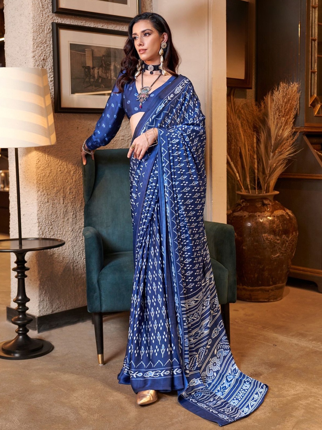 

BLENDIFY Ethnic Motifs Printed Satin Saree, Blue