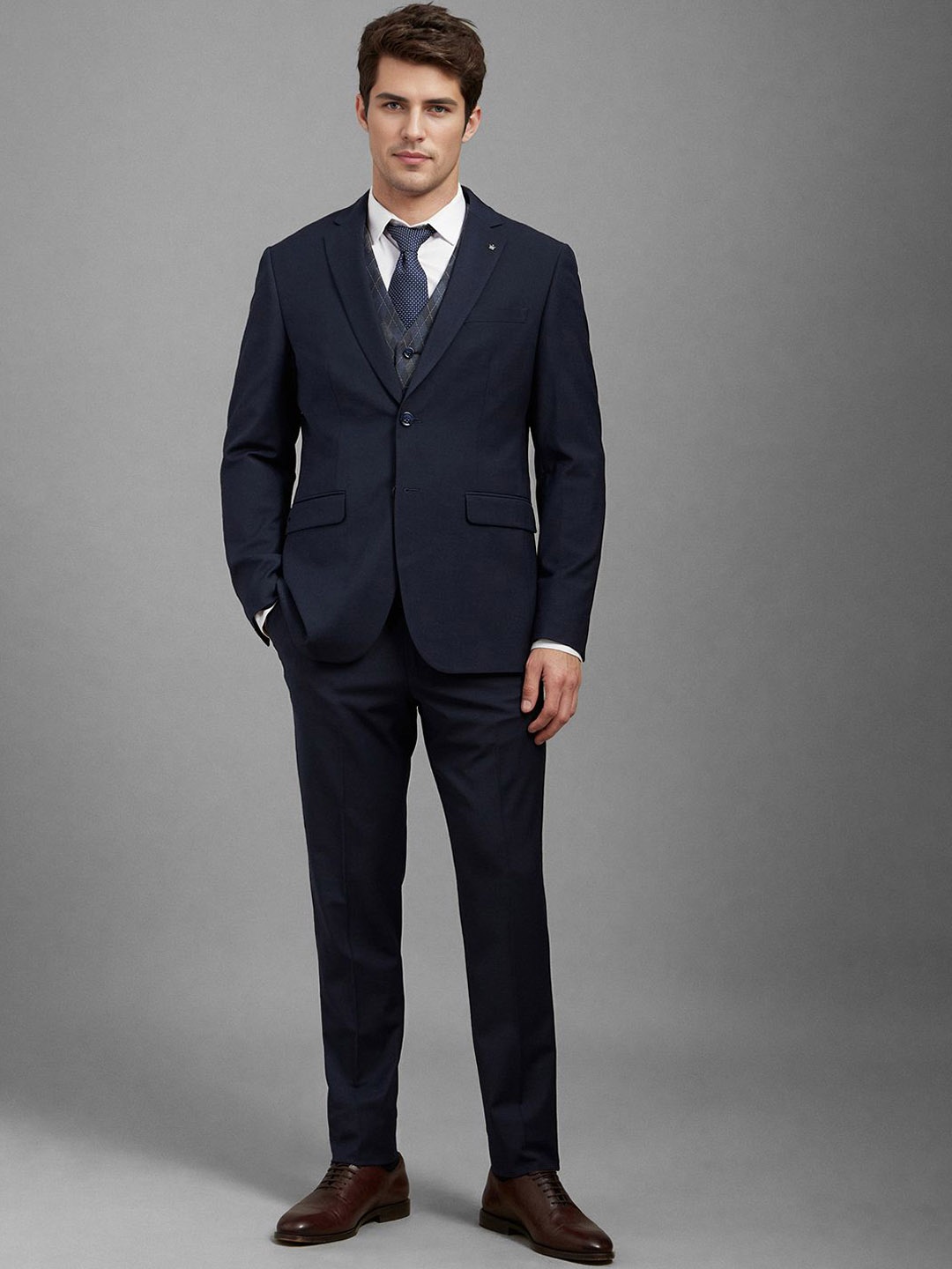 

Louis Philippe Men Slim Fit Single-Breasted Three Piece Formal Suit, Navy blue