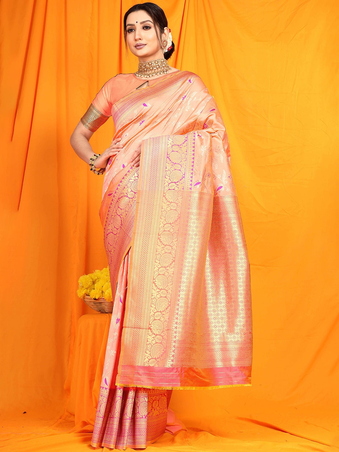 

amirat Woven Design Zari Pure Silk Banarasi Saree, Peach