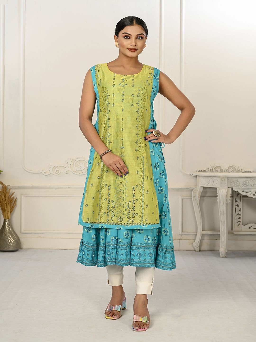

Krimmple Ethnic Motifs Printed Kurta, Green