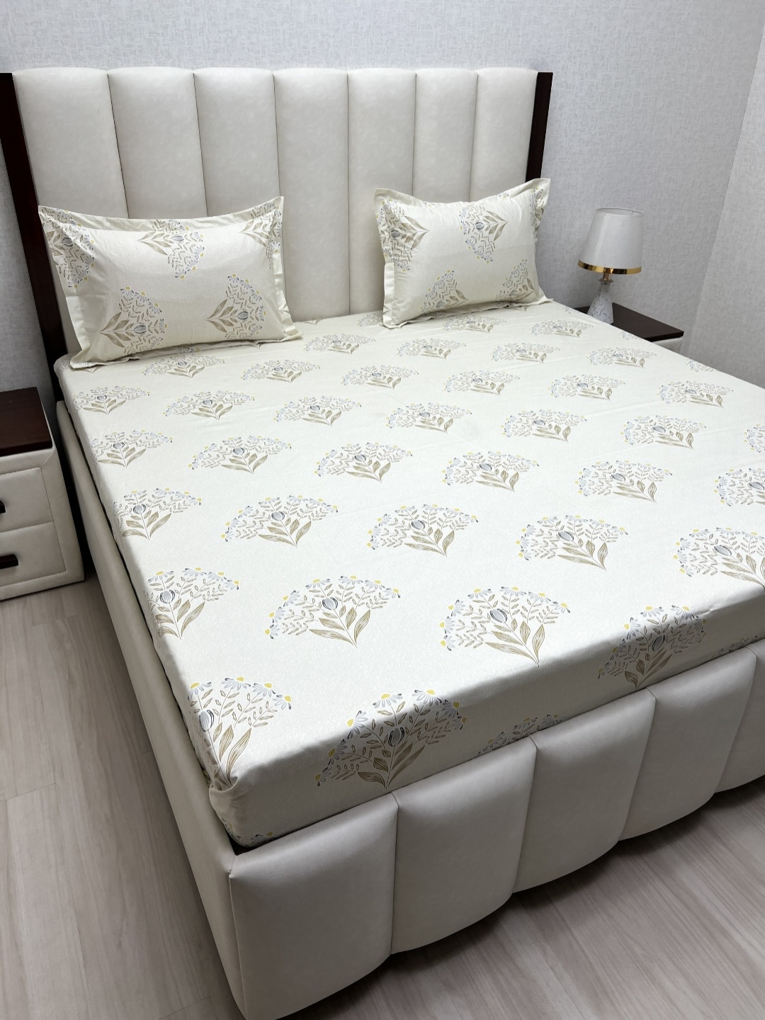 

Pure Decor Beige & Grey Floral 250 TC Queen Bedsheet with 2 Pillow Covers