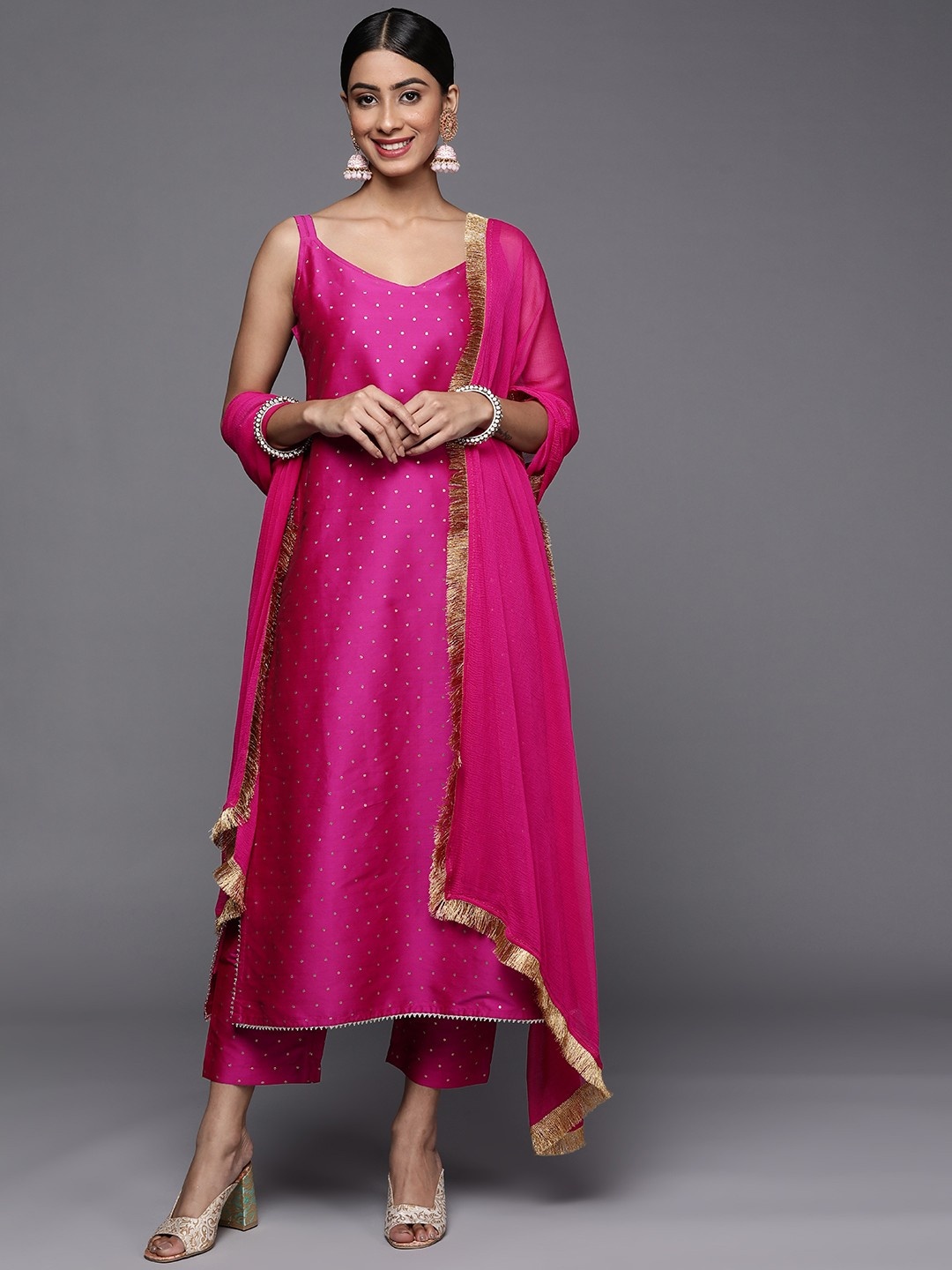 

Handish Women Printed Regular Kurta with Trousers & With Dupatta, Magenta