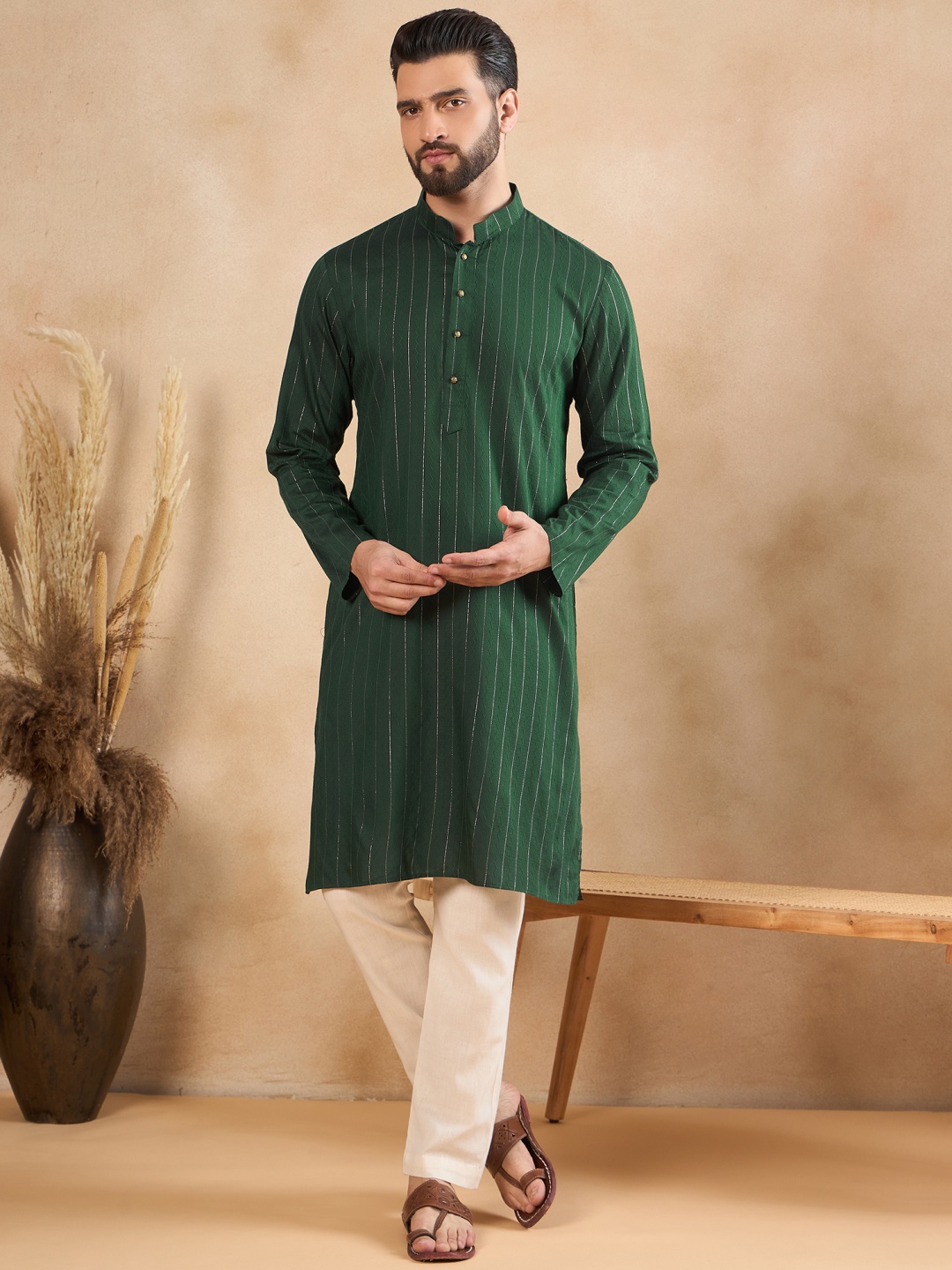 

SWAGG INDIA Geometric Woven Design Mandarin Collar Straight Kurta, Olive