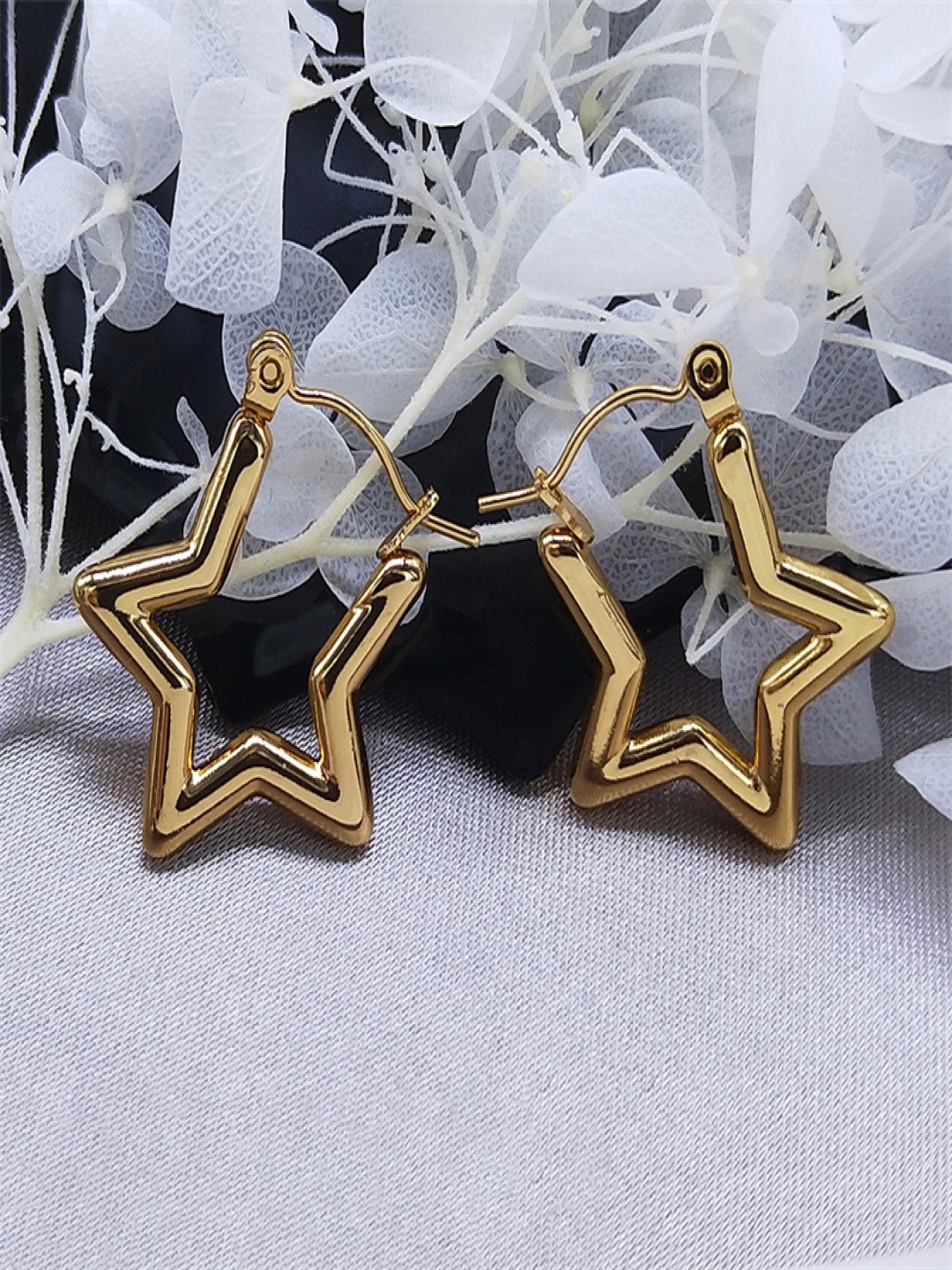 

DIVASTRI Stainless Steel Star Shaped Drop Earrings, Gold