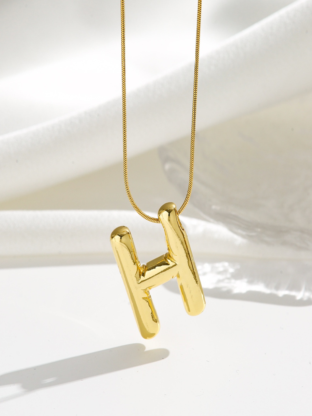 

DressBerry Gold-Plated Stainless Steel Anti-Tarnish H Alphabet Letter Pendant & Chain