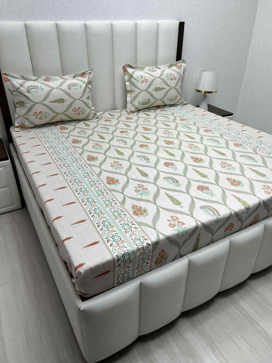 

Pure Decor Green & Brown Floral Pure Cotton 260 TC Queen Bedsheet Set 2.28 m x 2.54 m