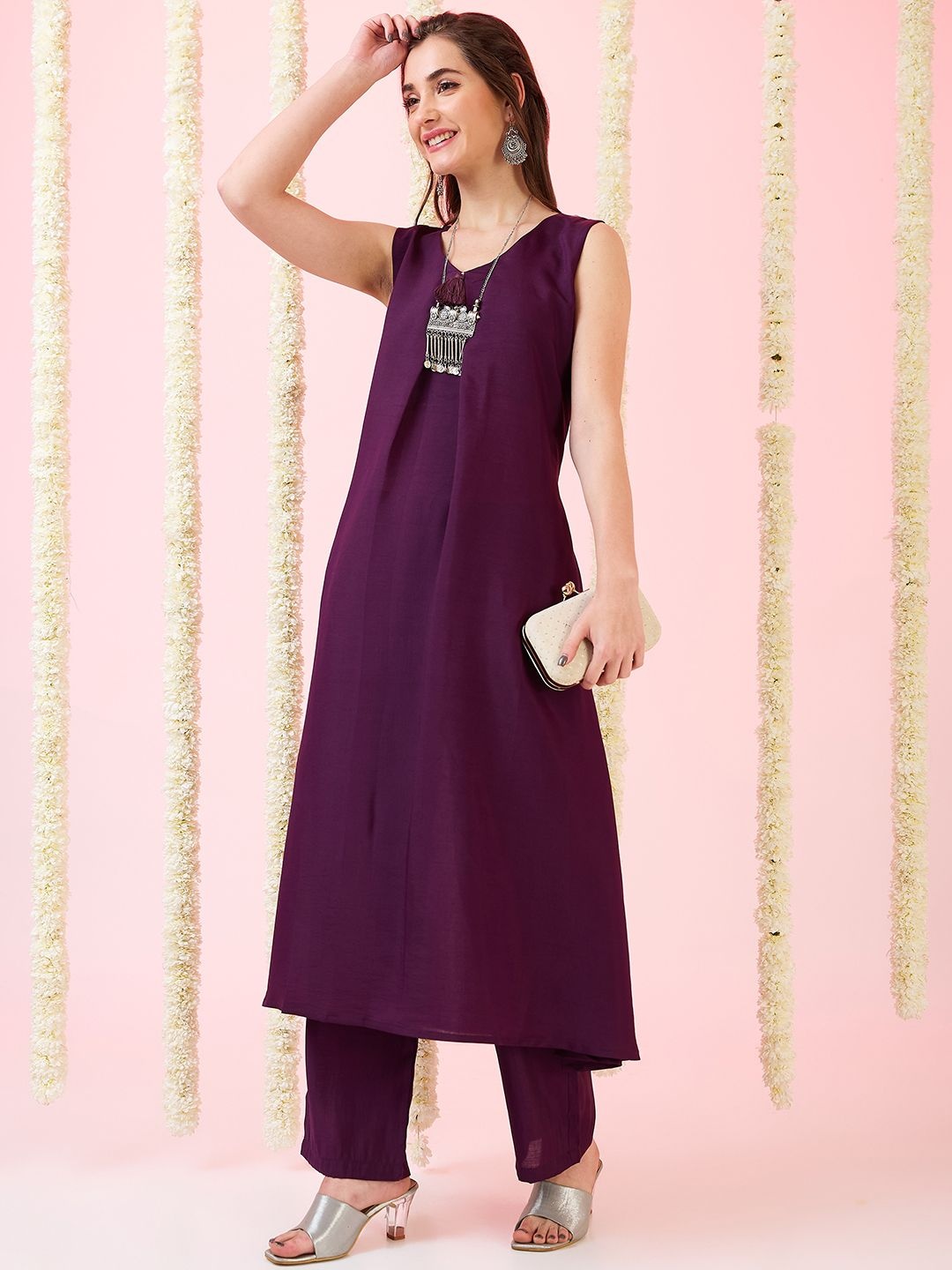 

Globus V-Neck Pleated Sleeveless Tassel Detail A-Line Kurta With Trousers, Purple