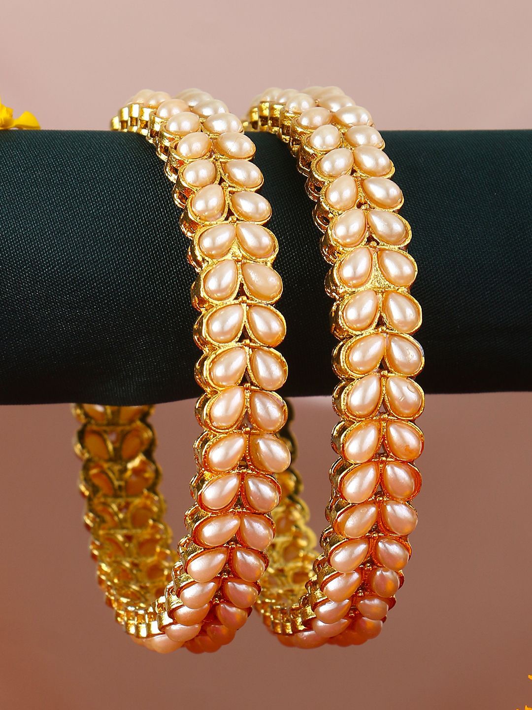 

Anouk Set Of 2 Gold-Plated Pearls Beaded Bangles