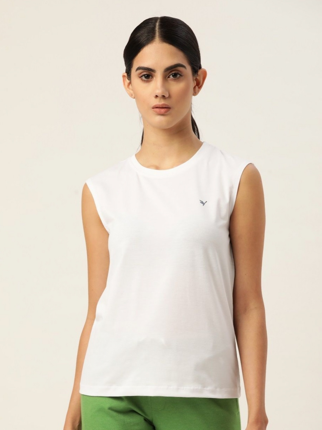 

AMSWAN Women Solid Round Neck Cotton T-shirt, White