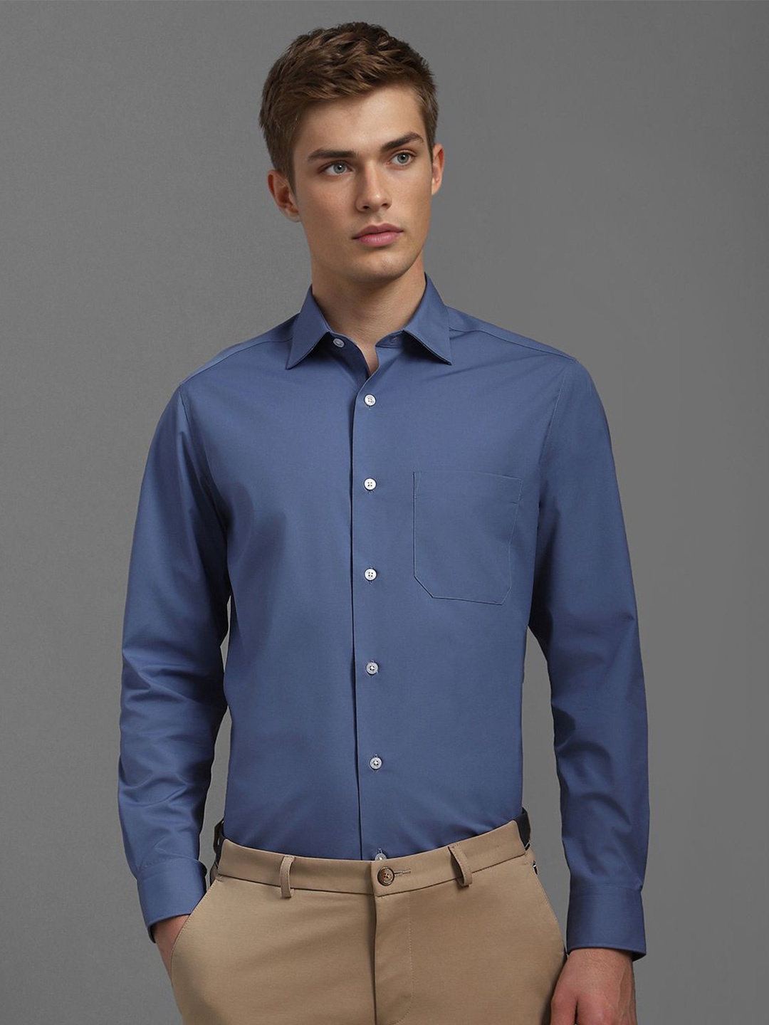 

Louis Philippe Men Classic Fit Spread Collar Solid Cotton Formal Shirt, Blue