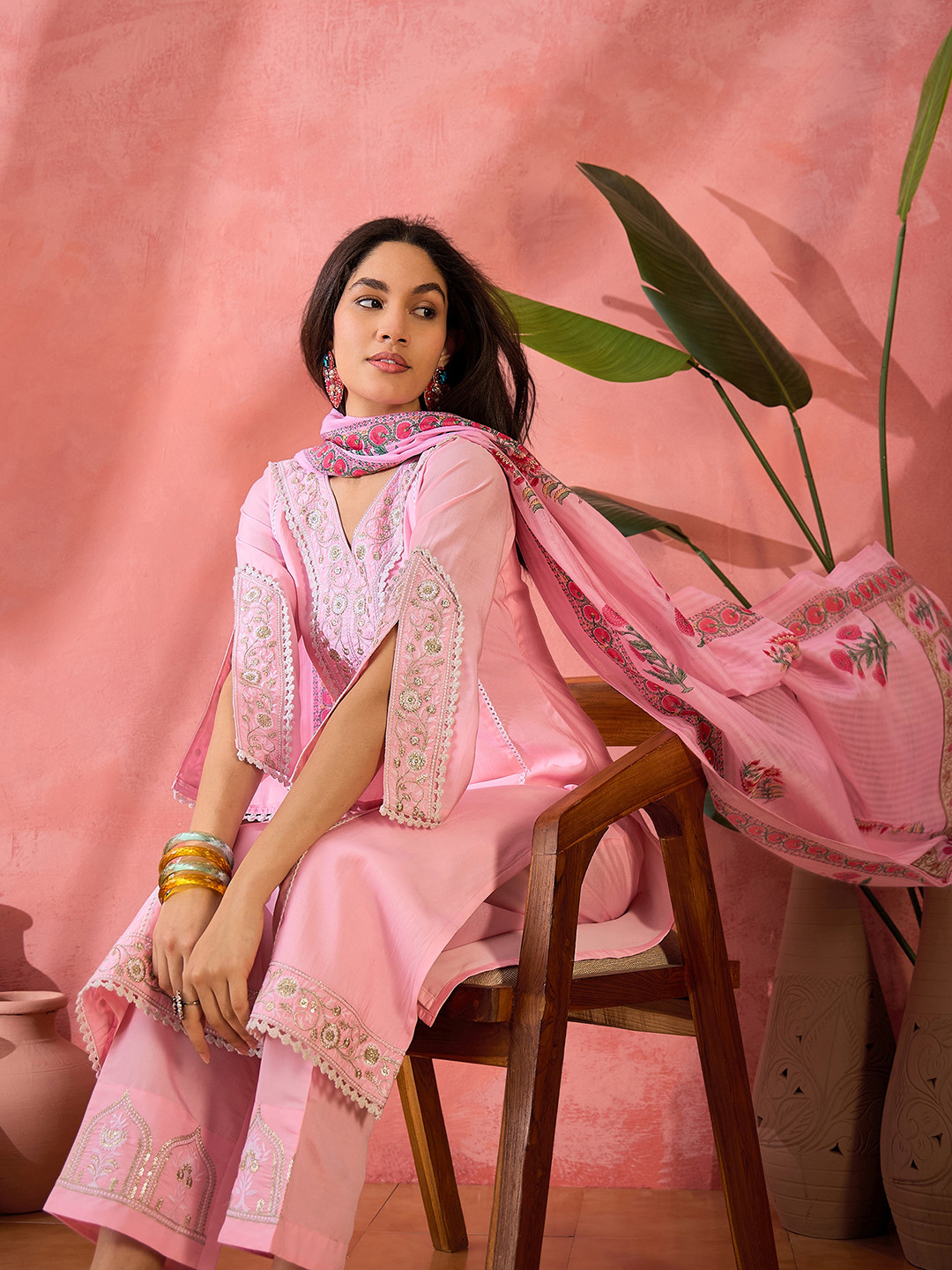 

Sangria Pink Floral Embroidered V-Neck Sequinned Straight Kurta With Trousers And Dupatta