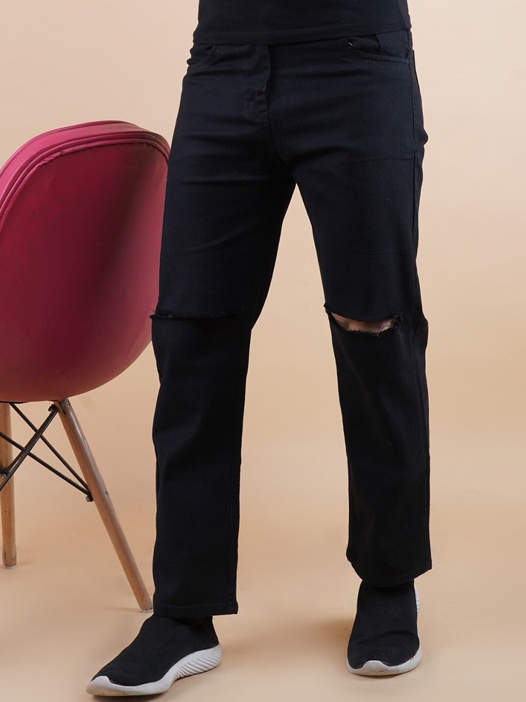 

COMFITS Men Classic Relaxed Fit Slash Knee Jeans, Black