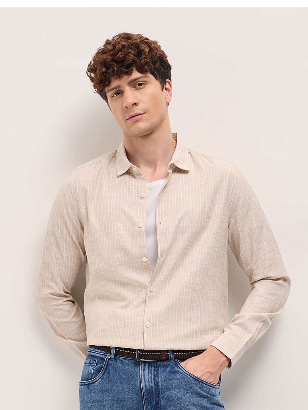 

THE BEAR HOUSE Men Spread Collar Vertical Striped Cotton Casual Shirt, Beige