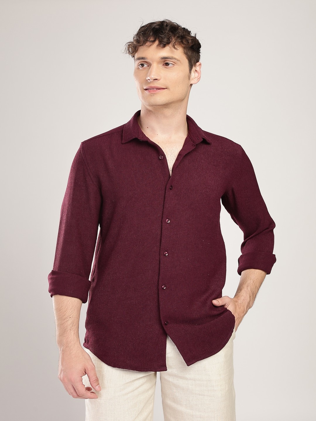 

NEVER NEUD Men Comfort Fit Spread Collar Textured Casual Shirt, Maroon