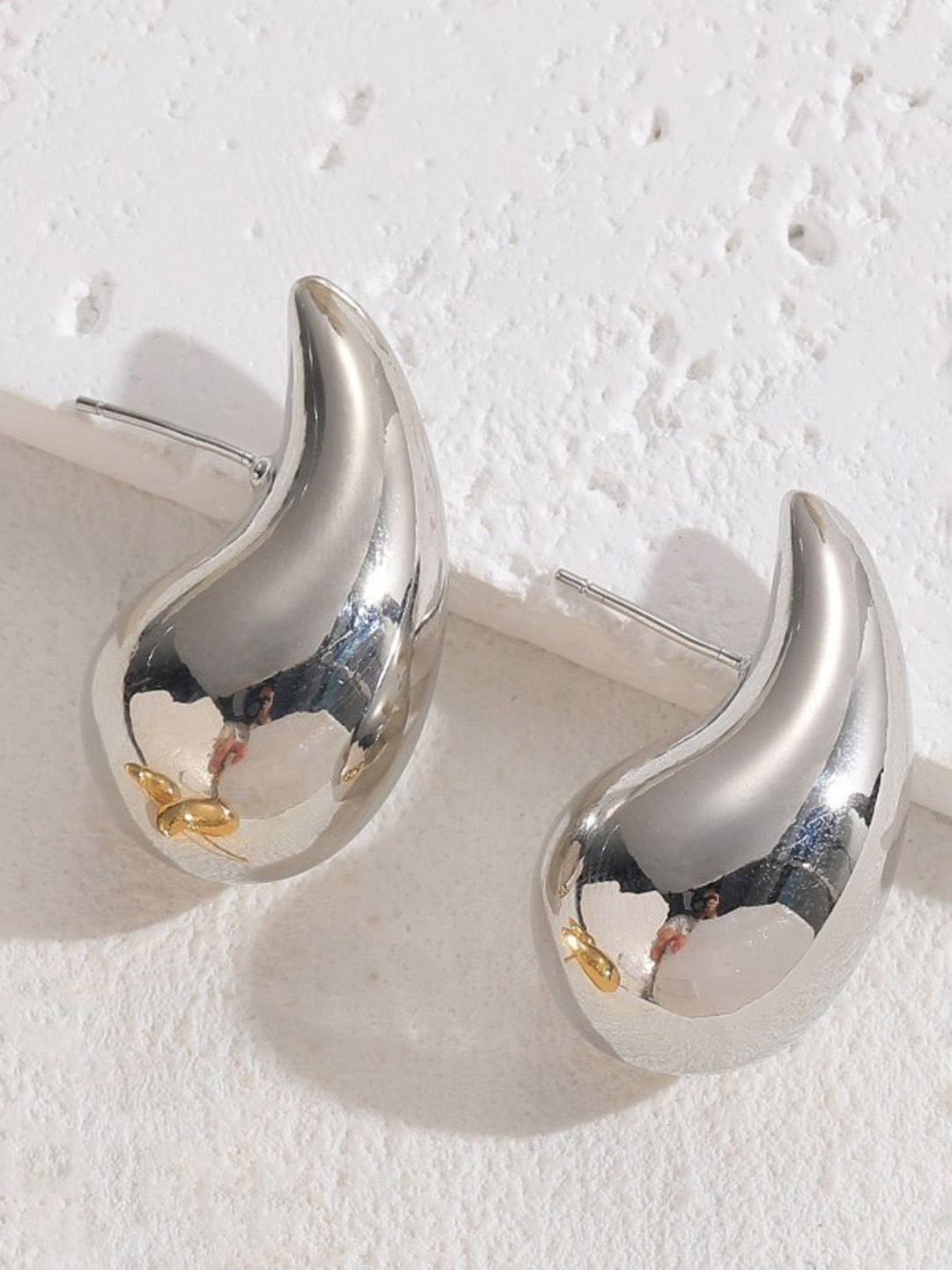 

Just Lil Things Contemporary Studs, Silver