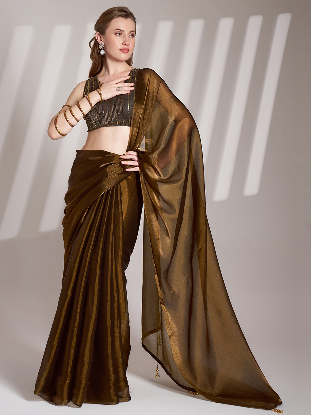 

Mitera Organza Saree With Blouse Piece, Brown