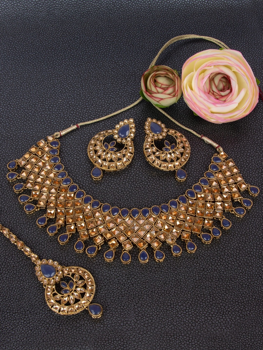 

Anouk Gold-Plated Stone Studded & Beaded Jewellery Set