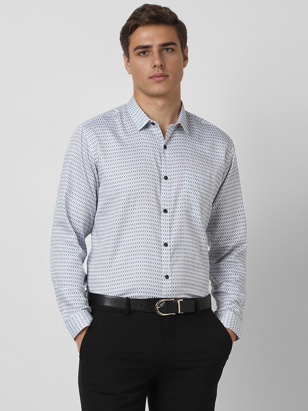 

V Dot Men Spread Collar Geometric Printed Cotton Formal Shirt, Blue