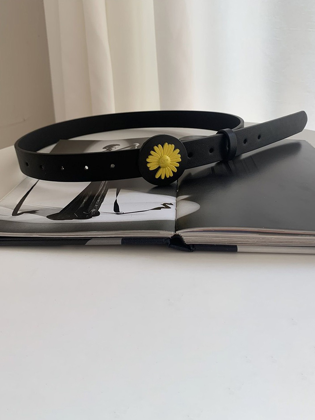 

Just Lil Things Women Push Pin Slim Belt, Black