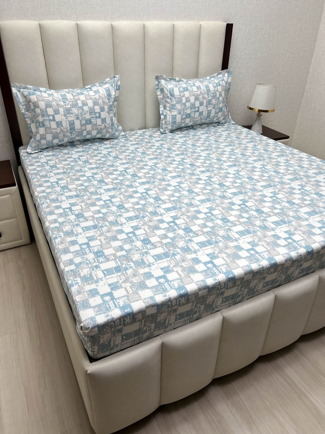 

Pure Decor Blue & White Geometric Queen Bedsheet with 2 Pillow Covers