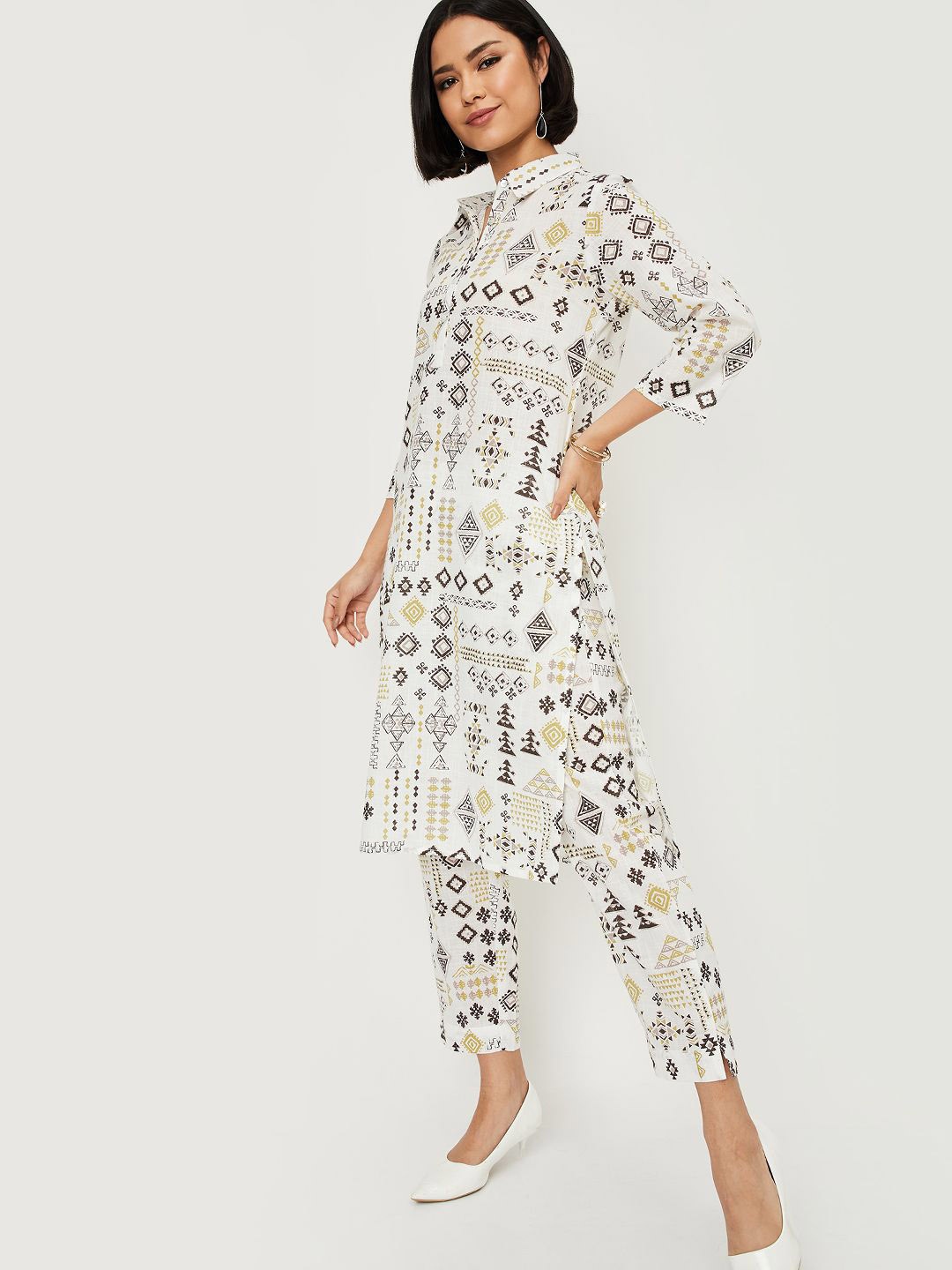 

max Ethnic Motifs Printed Kurta With Trouser, Beige