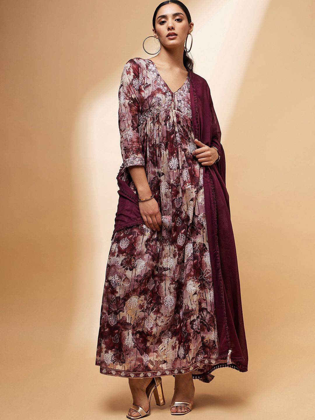 

CHETI Floral Printed V-Neck Empire Thread Work Anarkali Kurta With Trousers & Dupatta, Maroon