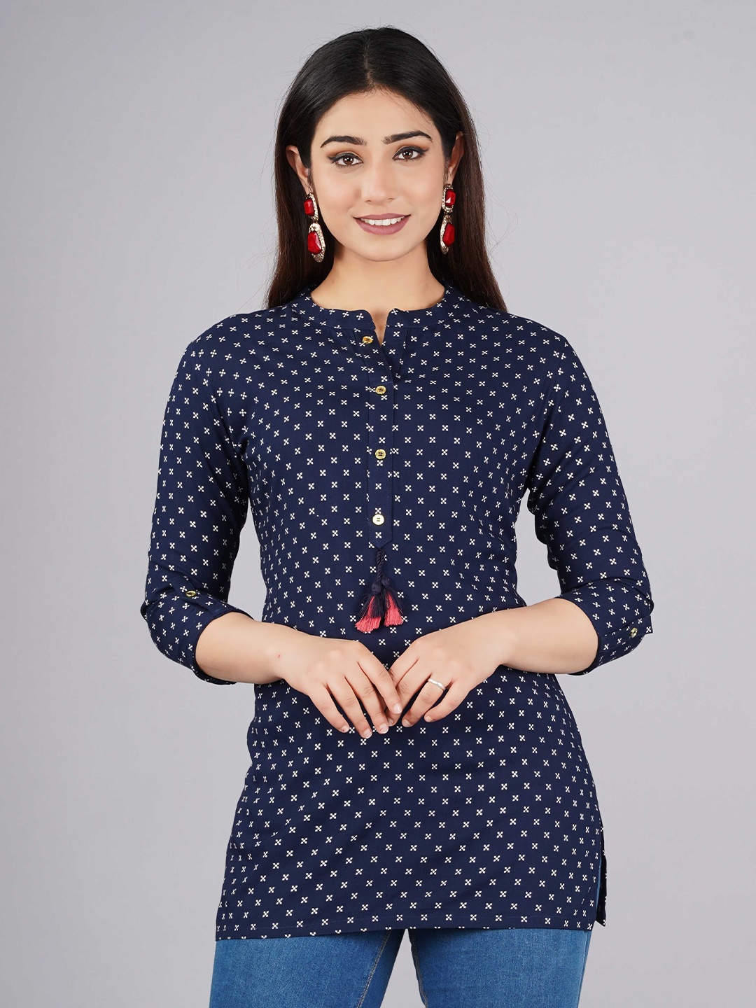 

SHAGUNA'S Geometric Printed Kurti, Navy blue