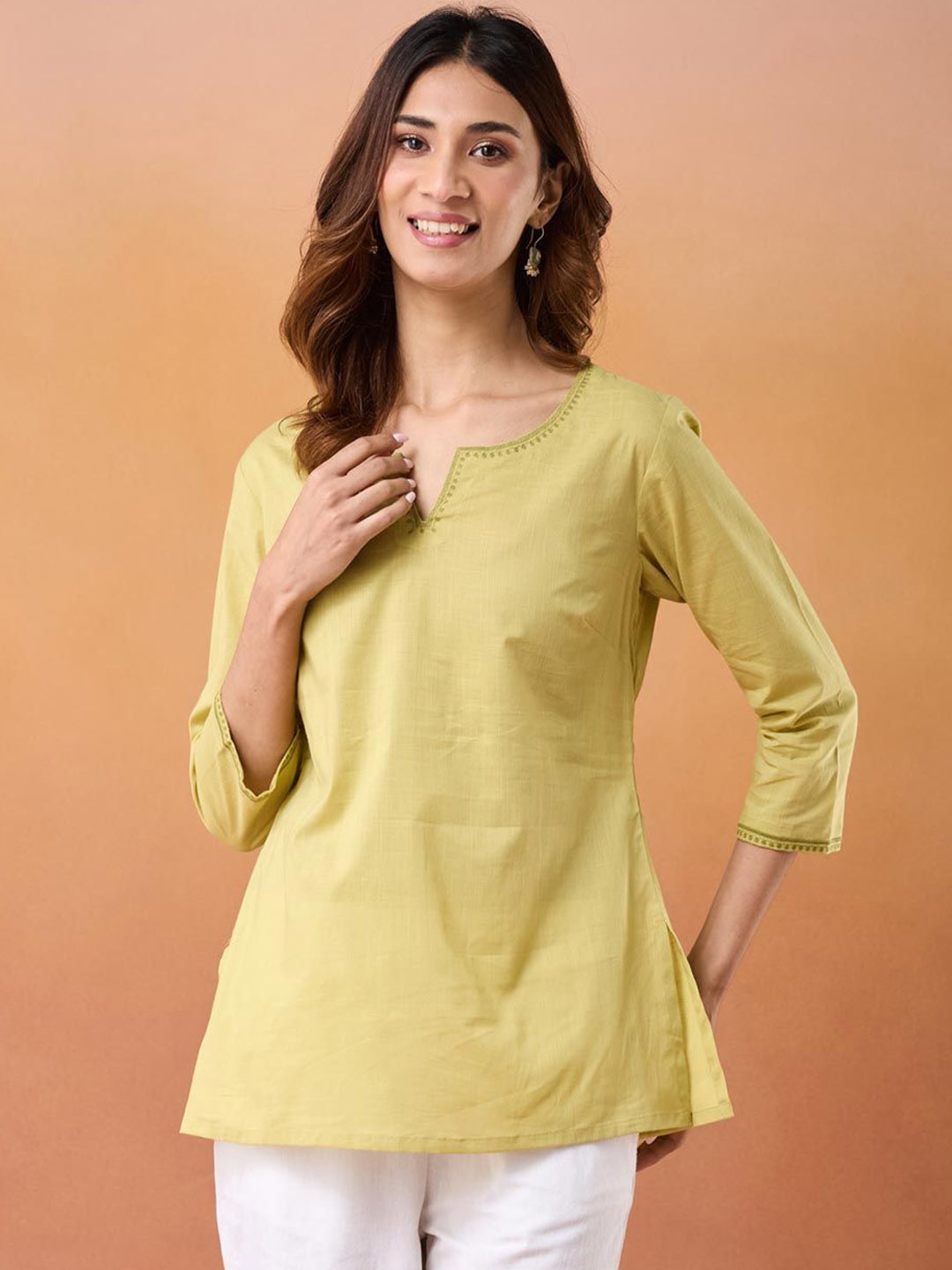 

Fabindia Embroidered Notch-Neck Cotton Straight Kurta, Green