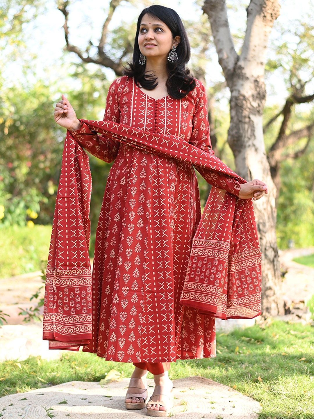 

Dholkee Women Ethnic Motifs Printed Pure Cotton Anrakali Kurta With Trousers And Dupatta, Red