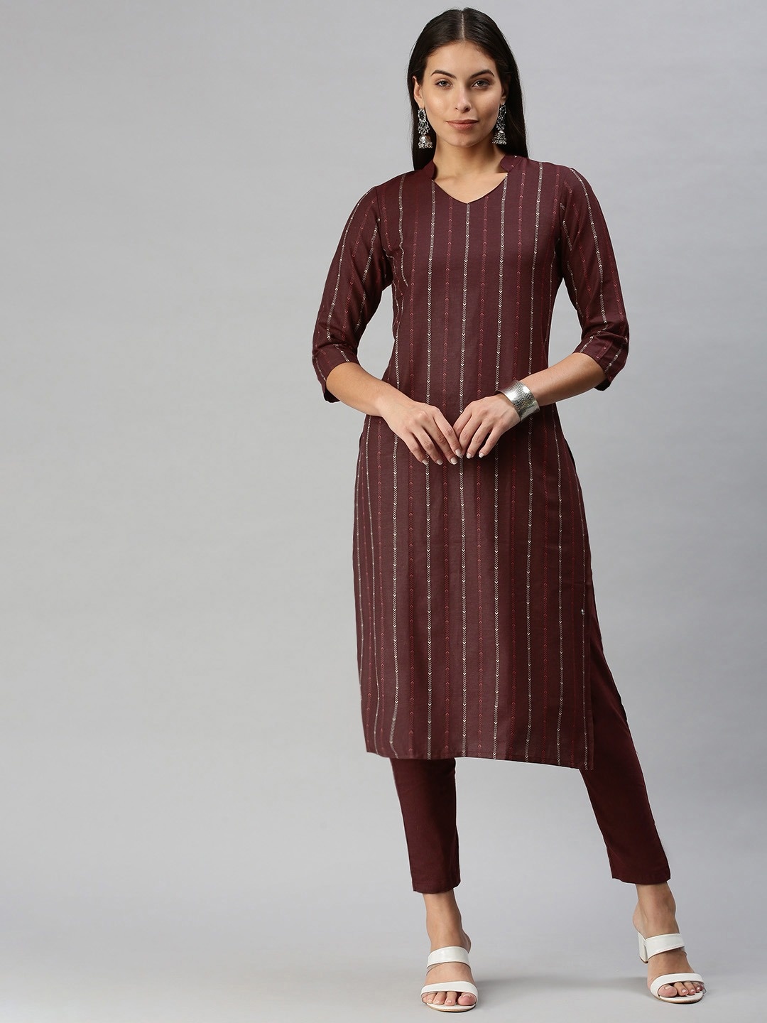 

Fourleaf Women Striped Regular Thread Work Kurta with Trousers, Maroon