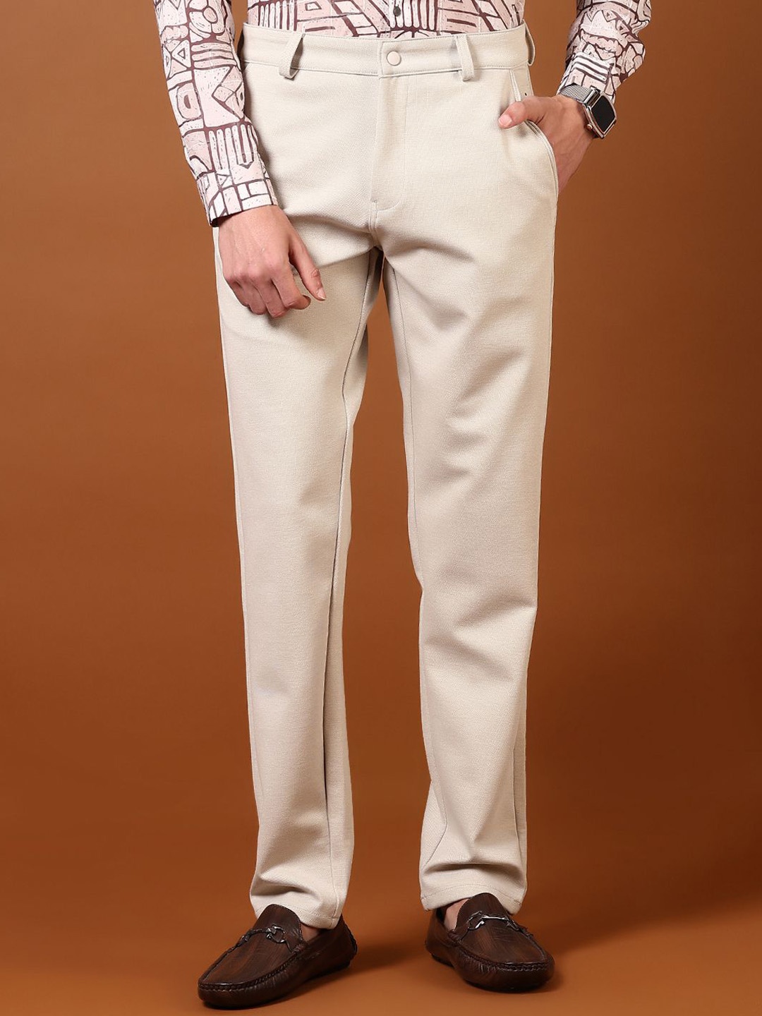 

V-Mart Men Chinos Trousers, Cream