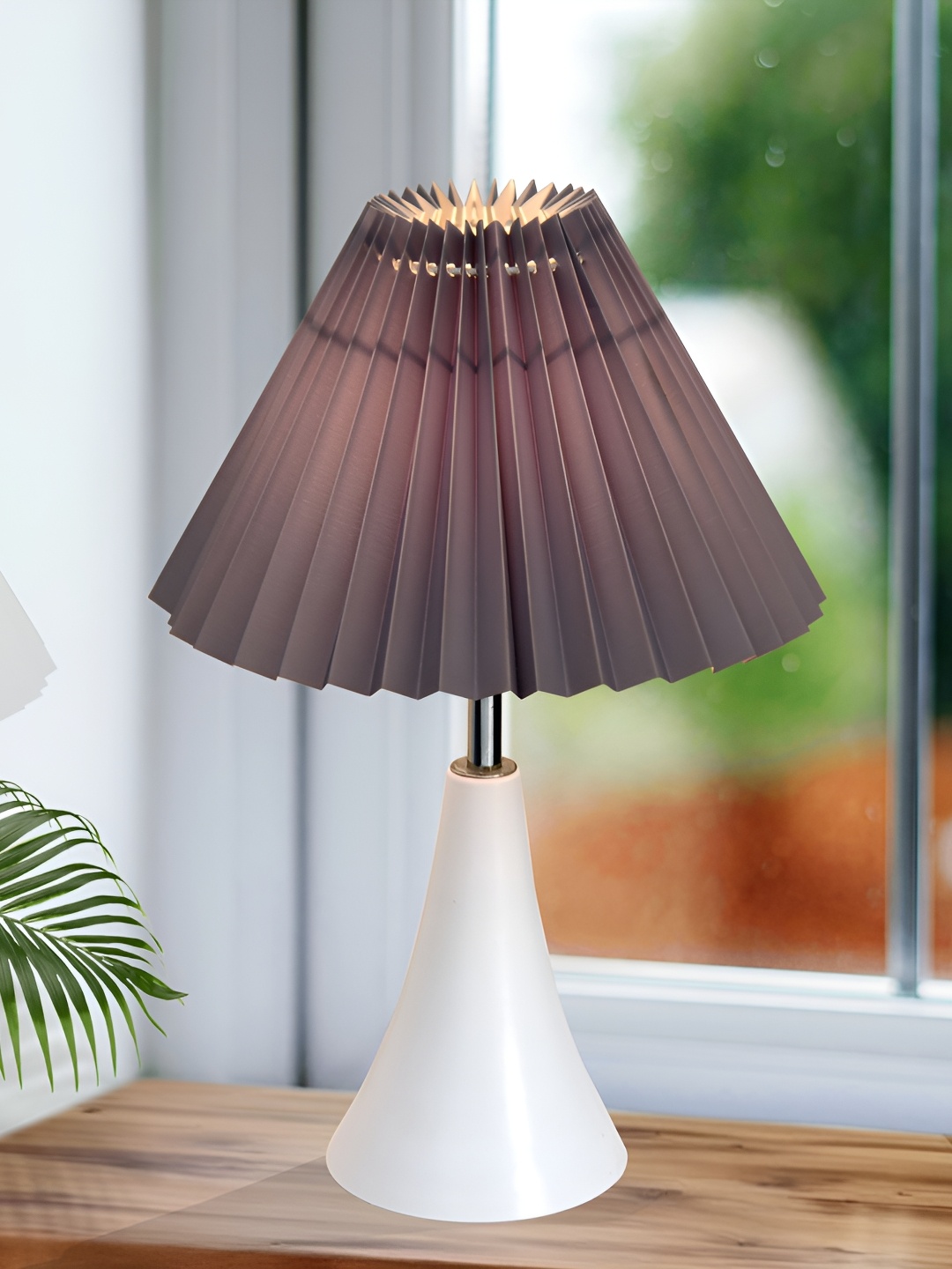 

Homesake Grey Metal Industrial Frusturical Shaped Table Lamp